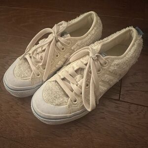 Adidas Women's Nizza platform Cream Sneakers